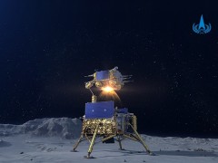在月球独立展示国旗后，嫦娥五号上升器在月面成功起飞