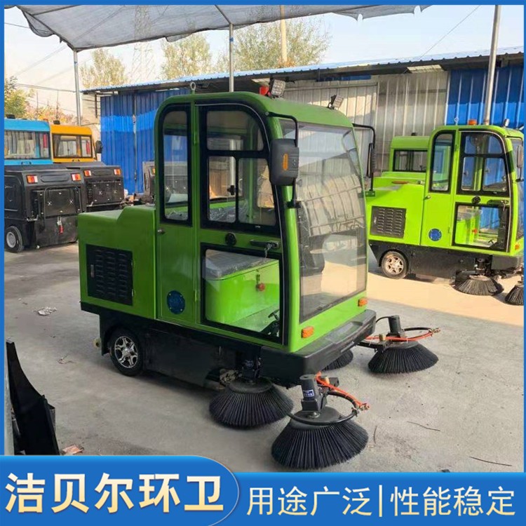 小区绿化扫路车