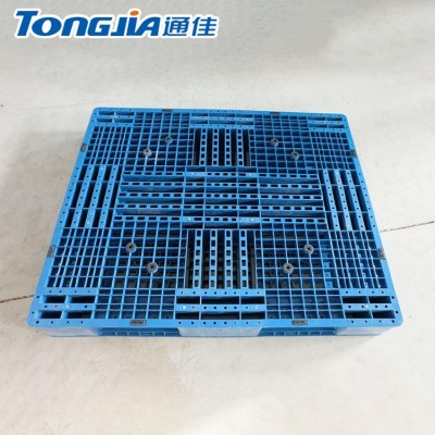 托盘注塑机设备图10