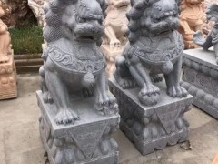 摆狮子像要考虑地形地势