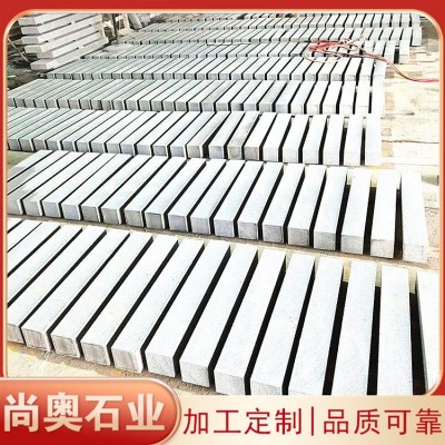 青石路沿石厂家图2