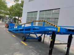 移动登车桥产品介绍