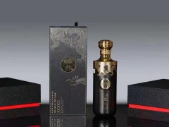 玻璃酒瓶定制时酒瓶的轻量化