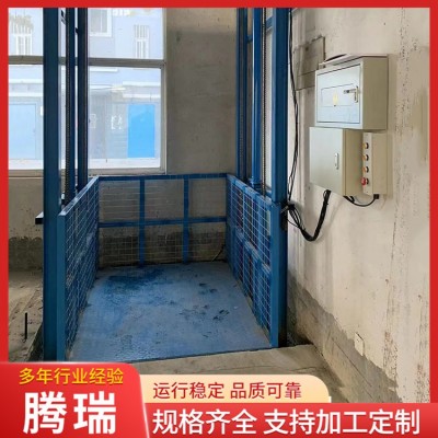 导轨式升降机图4
