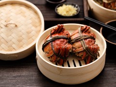 阳澄湖大闸蟹为什么要绑着煮