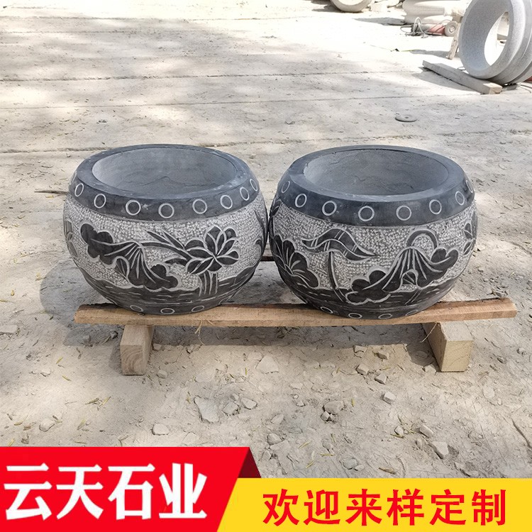 石雕柱墩