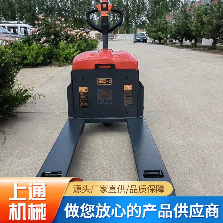 三吨的全电动地牛