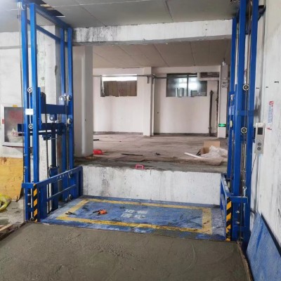 升降货梯图2